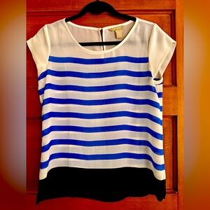 BANANA REPUBLIC sheer blouse women’s size XS!  Elegant and gently used!